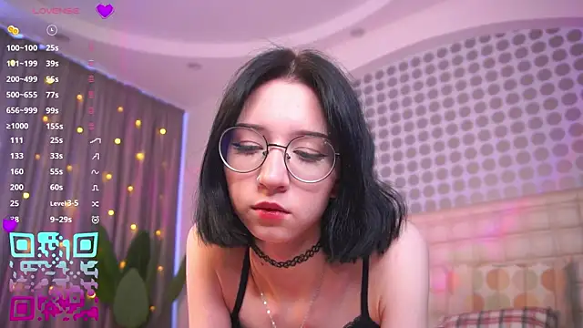 DeliaLoma online show from 02/08/26, 06:00