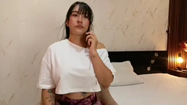 Alannadumont  online show from 03/22/26, 10:00