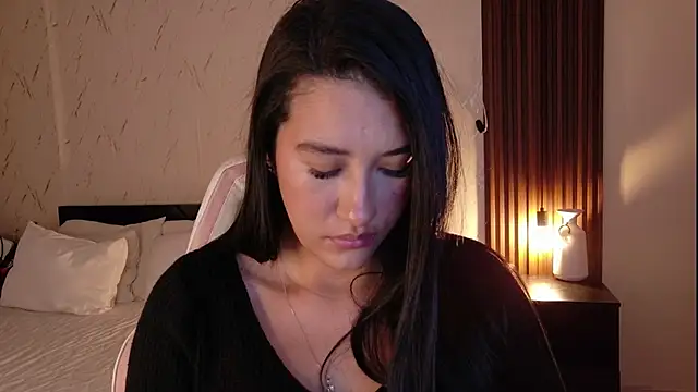 Alannadumont  online show from 01/14/26, 08:12