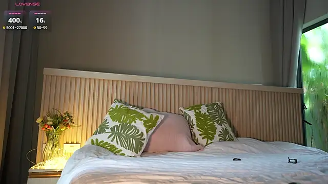 YourNaughtyMiss online show from 06/05/26, 03:11