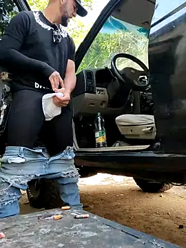 Snapshot of PIGHIGHDIRTY_p0 chatting on 02/18/26, 07:10 PIGHIGHDIRTY p0 online show from 02/18/26, 07:10