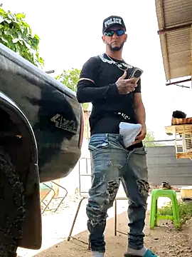 Snapshot of PIGHIGHDIRTY_p0 chatting on 02/24/26, 04:52 PIGHIGHDIRTY p0 online show from 02/24/26, 04:52