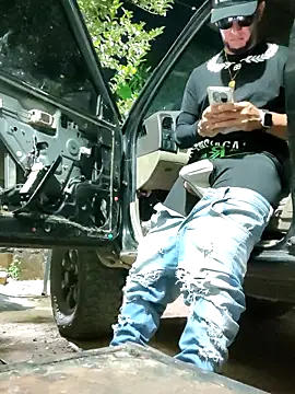 Snapshot of PIGHIGHDIRTY_p0 chatting on 02/02/26, 06:01 PIGHIGHDIRTY p0 online show from 02/02/26, 06:01