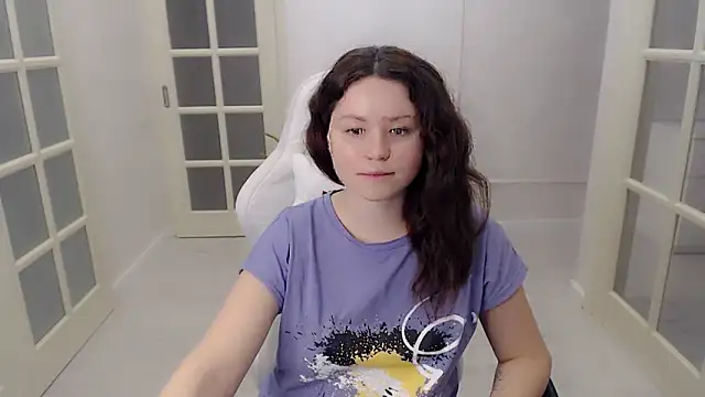 LondonMiley online show from 12/20/25, 08:01