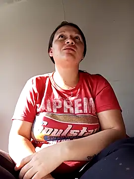 Snapshot of Kattiaa_bk6 chatting on 12/19/25, 08:22 Kattiaa bk6 online show from 12/19/25, 08:22