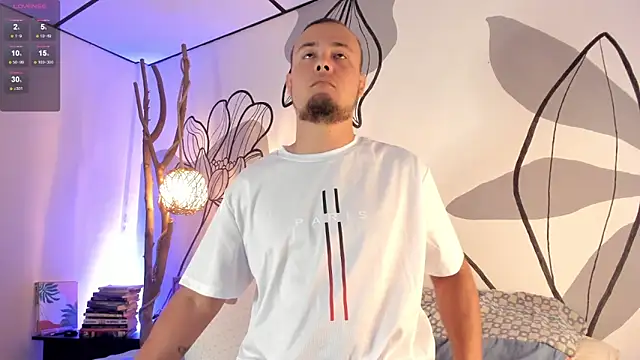 Snapshot of maaxtaylor_ chatting on 01/06/26, 11:14 maaxtaylor online show from 01/06/26, 11:14