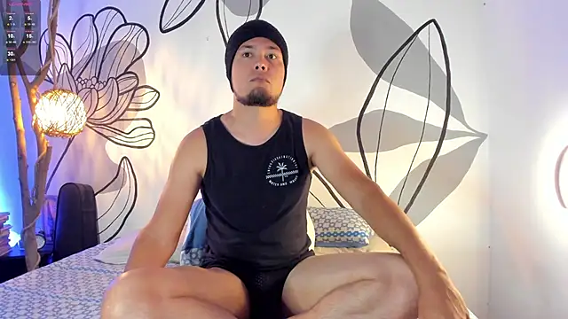 Snapshot of maaxtaylor_ chatting on 01/13/26, 11:14 maaxtaylor online show from 01/13/26, 11:14