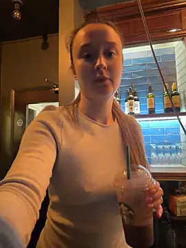 LilyLuck  online show from 02/11/26, 05:24