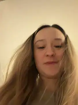 LilyLuck  online show from 02/07/26, 10:29