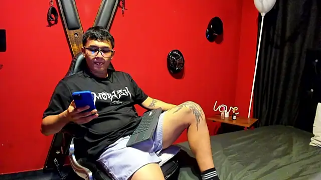 anddy024  online show from 12/19/25, 12:40