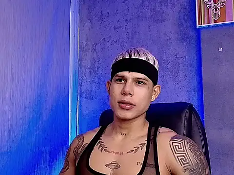 Snapshot of oruz_stud chatting on 02/20/26, 01:57 oruz stud online show from 02/20/26, 01:57