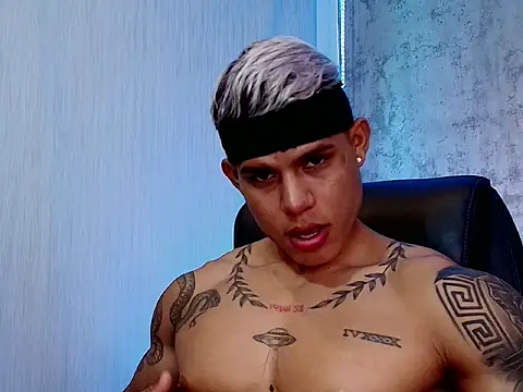 Snapshot of oruz_stud chatting on 02/05/26, 01:29 oruz stud online show from 02/05/26, 01:29