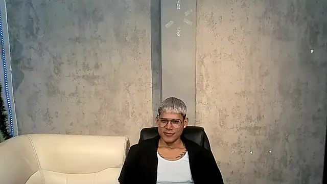 Snapshot of oruz_stud chatting on 01/07/26, 01:38 oruz stud online show from 01/07/26, 01:38