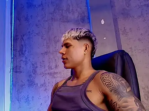 Snapshot of oruz_stud chatting on 02/04/26, 01:55 oruz stud online show from 02/04/26, 01:55