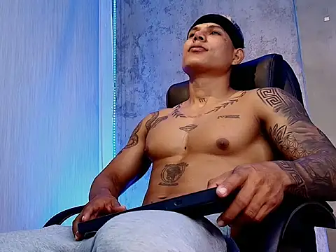 Snapshot of oruz_stud chatting on 02/04/26, 03:40 oruz stud online show from 02/04/26, 03:40