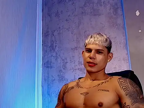 Snapshot of oruz_stud chatting on 02/03/26, 01:16 oruz stud online show from 02/03/26, 01:16