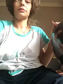 WhItECocOlate23 online show from 12/21/25, 01:35