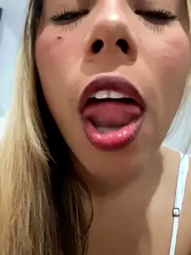 MiaSizzle online show from 02/28/26, 08:19