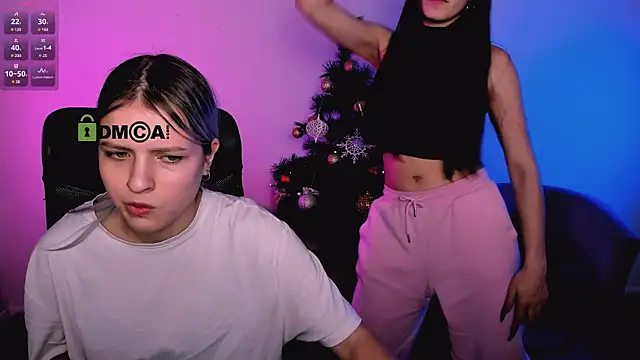 Snapshot of lizzie_boom_ chatting on 12/18/25, 11:19 lizzie boom online show from 12/18/25, 11:19