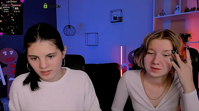 lizzie boom  online show from 12/19/25, 08:11