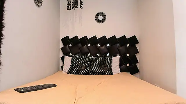 Snapshot of stefany_carterr chatting on 02/17/26, 07:44 stefany carterr online show from 02/17/26, 07:44