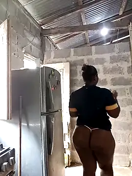 Snapshot of bonita_ chatting on 02/11/26, 01:55 bonita online show from 02/11/26, 01:55