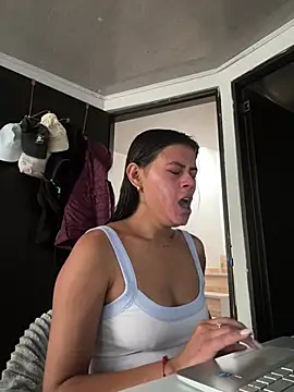 anna-evans09 online show from 01/13/26, 06:56