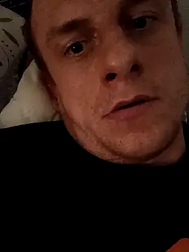 Snapshot of RoccoMaan chatting on 12/18/25, 10:35 RoccoMaan online show from 12/18/25, 10:35