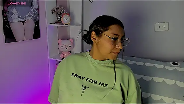 tinna noa online show from 03/04/26, 08:16