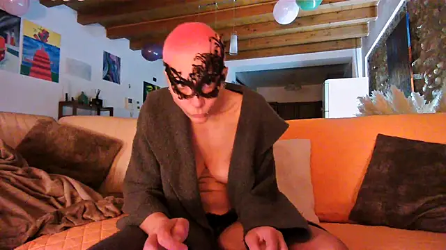 ErotiKat online show from 03/03/26, 09:00