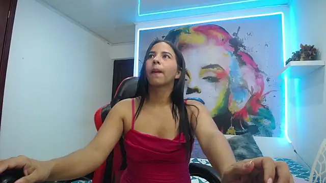 nicol ross19 online show from 04/10/26, 07:10