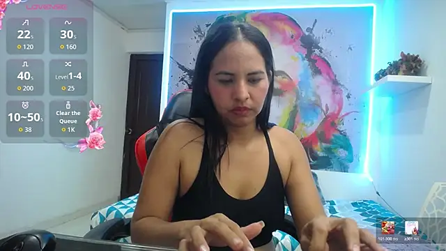 Snapshot of nicol_ross19 chatting on 04/16/26, 09:39 nicol ross19 online show from 04/16/26, 09:39