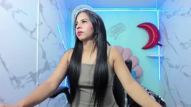 nicol ross19 online show from 12/21/25, 01:08