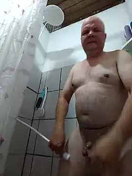 Snapshot of luis8558 chatting on 01/13/26, 10:08 luis8558 online show from 01/13/26, 10:08