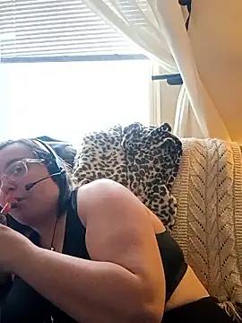 pinkcheetah12 online show from 02/10/26, 06:51