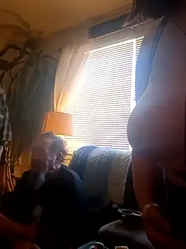 pinkcheetah12 online show from 02/01/26, 05:33