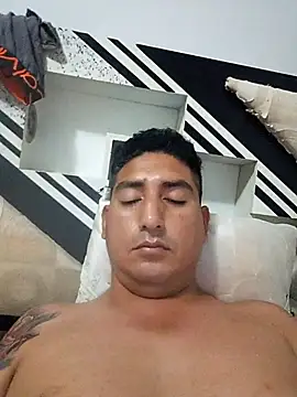 Yrresistible666 online show from 02/03/26, 06:22