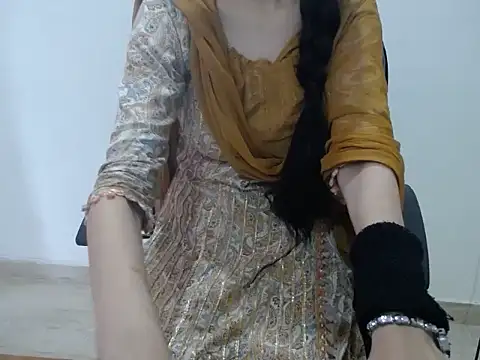 Farhana beautyfull online show from 03/14/26, 04:29