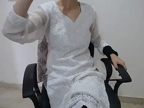 Farhana beautyfull online show from 03/17/26, 04:26