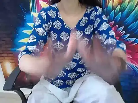 Farhana beautyfull online show from 04/24/26, 04:47