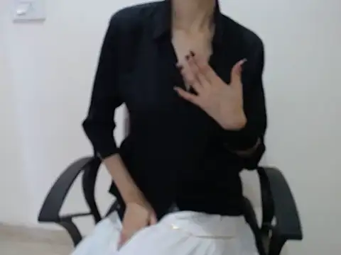 Farhana beautyfull online show from 03/26/26, 04:44