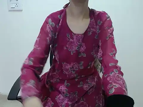 Farhana beautyfull online show from 04/07/26, 04:25