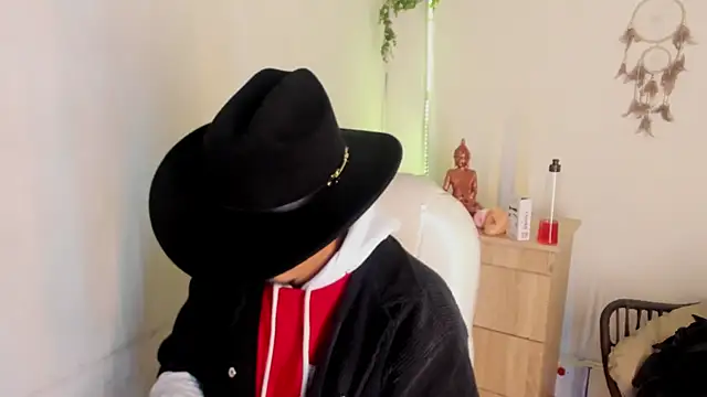 Aroon smith  online show from 01/16/26, 01:37