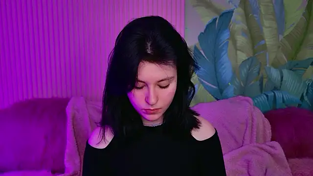 Milana Cold online show from 01/14/26, 08:45