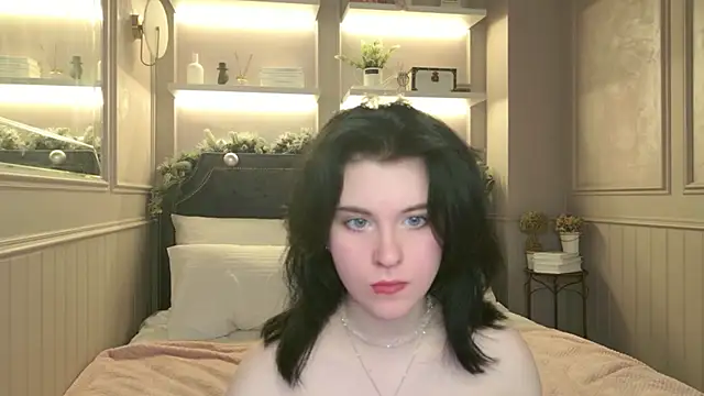 Milana Cold online show from 01/09/26, 05:47