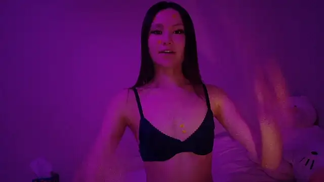 luvvivii online show from 01/15/26, 02:15