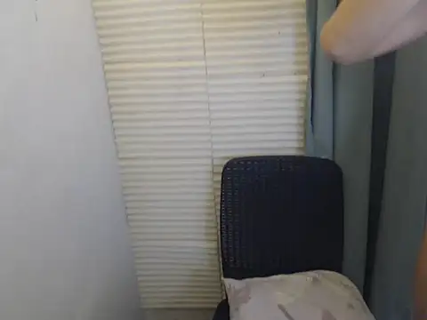Yourtranscutie21 online show from 04/19/26, 02:40