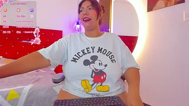 Snapshot of SelenaAngelX chatting on 02/21/26, 04:03 SelenaAngelX online show from 02/21/26, 04:03