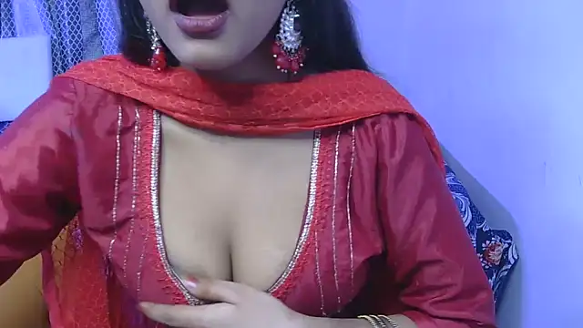 Snapshot of bold-smirthii chatting on 06/05/26, 04:39 bold-smirthii online show from 06/05/26, 04:39