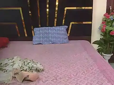 bold-smirthii online show from 04/13/26, 03:54